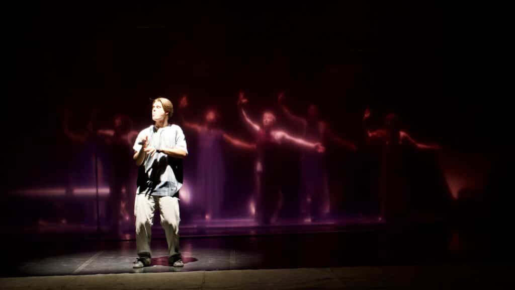 THE RISE © Philomène Robinne